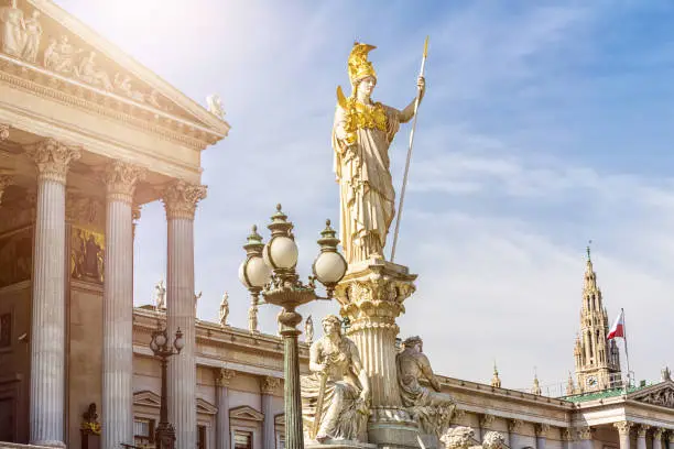 Athena statue in Vienna


