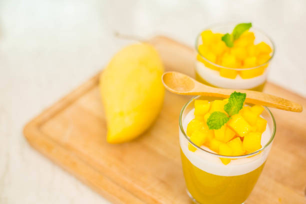 istock Mango Jelly dessert frui 832112016