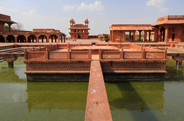 istock Anup Talao, Fatehpur Sikri, India 832113108