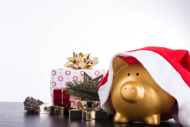 istock Piggy bank Christmas 832124194
