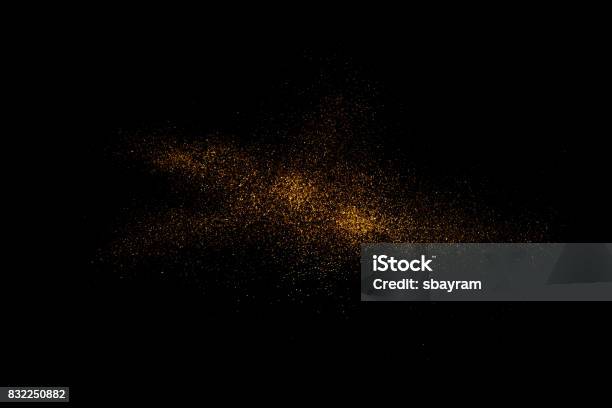 Golden Glitter Foto de stock y más banco de imágenes de Polvo - Polvo, Oro - Metal, Dorado - Color