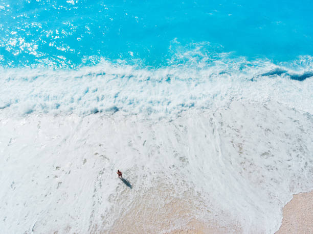 istock Man and the sea 832350112