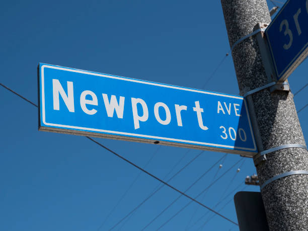 istock Newport Beach Street Sign 832620788