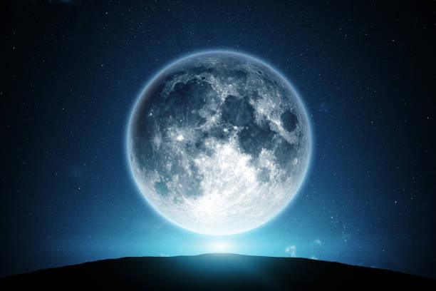 Moon and night sky Moon and night sky.
moonlight photos stock pictures, royalty-free photos & images