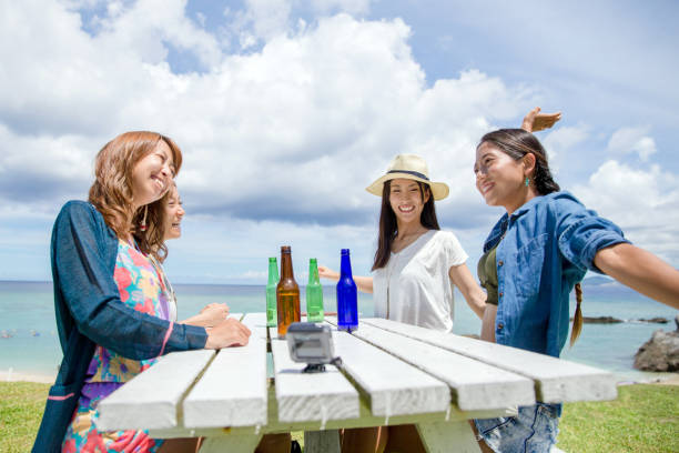 istock Girls are gathering at the table 833070496