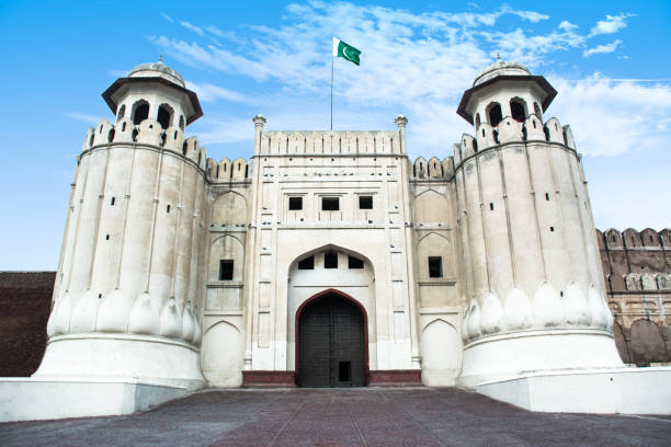istock Lahore fort - Shahi fort Lahore 833091926