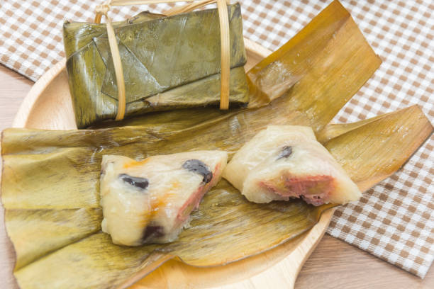 istock Steamed Bananas Sticky Rice with Banana 833121578
