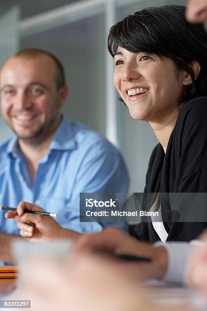 Büromeeting Stockfoto und mehr Bilder von Büro - Büro, Offizielles Treffen, Geschäftsbesprechung