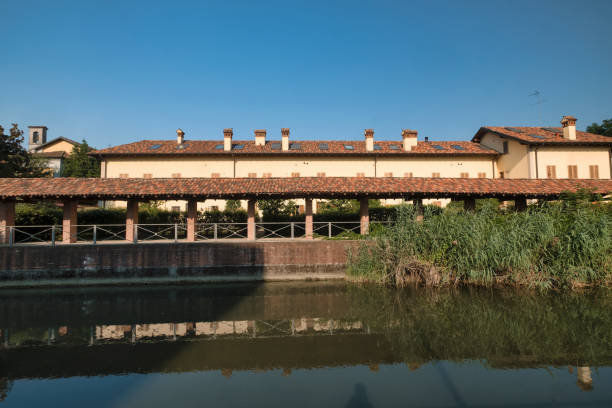 istock Milan (Italy): canal of Martesana 833153606