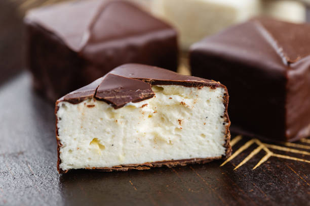 istock Homemade souffle candy in chocolate 833210298