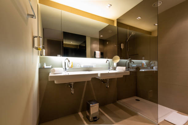 istock Bathroom interior in luxury hotel 833230952