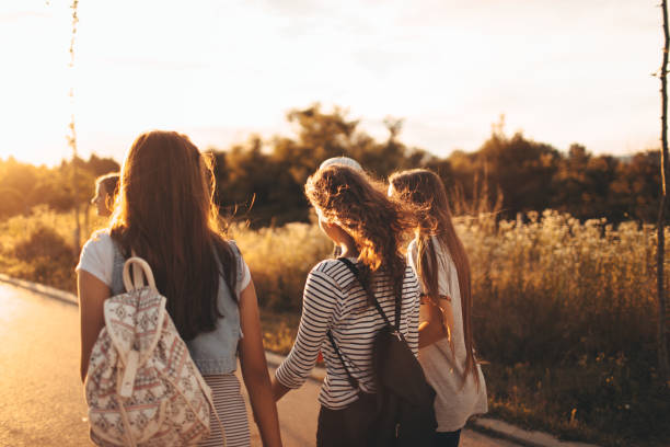 istock Teenage friendship 833257462