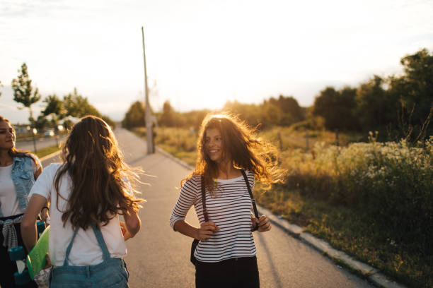 istock Teenage girls! 833257464
