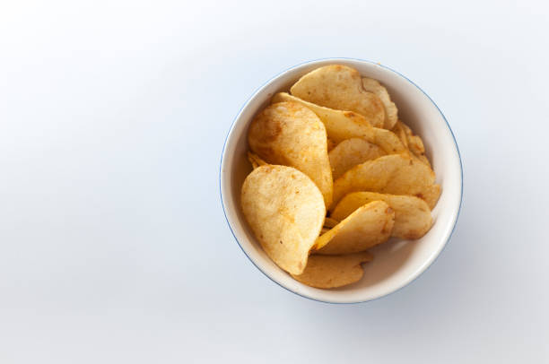 patatas fritas - potatoe chips fotografías e imágenes de stock