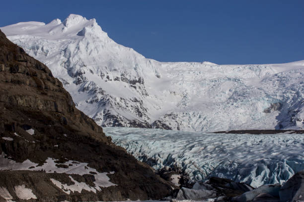 istock Svinafellsjokull glacier 833329332