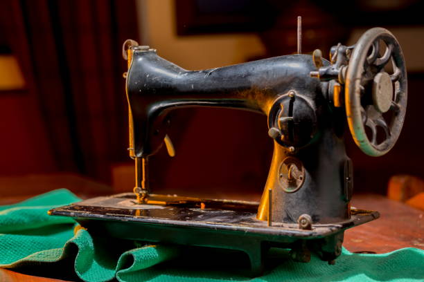 istock Still Life Artwork with an Antique Sewing Machine 833376024