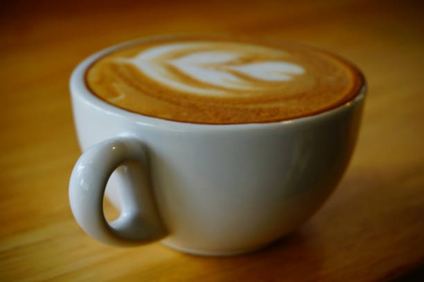 istock Cup of heart latte art 833414568