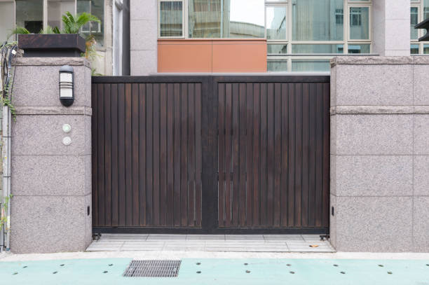 istock sidewalk by street wall & door 833464884