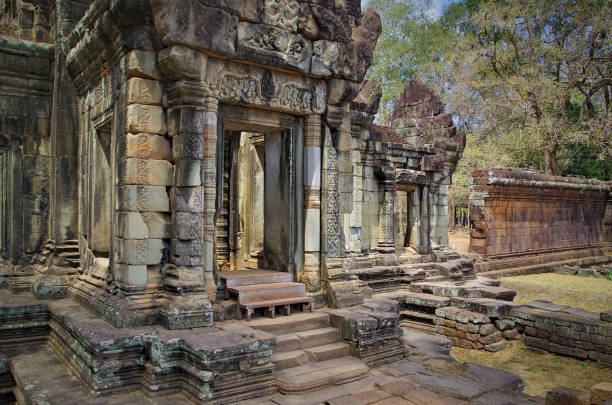 istock Pavilion on the Terrace of the Elephants. 833606912