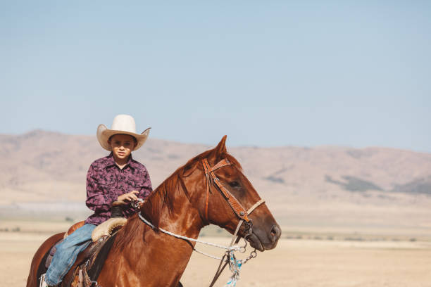 istock preparing to ride in the rodeo 833623930
