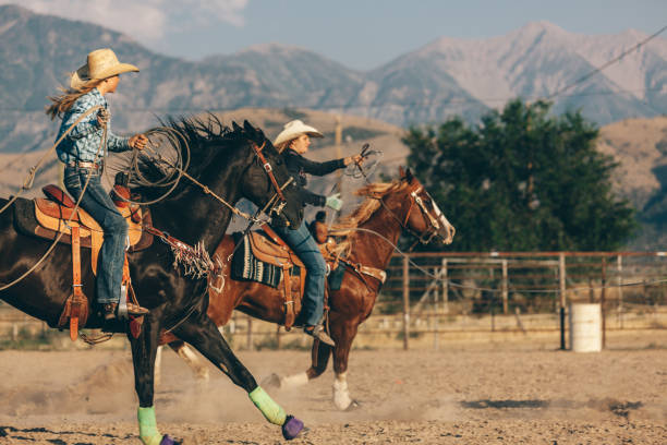 istock preparing to ride in the rodeo 833628744