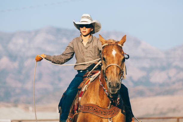 istock preparing to ride in the rodeo 833628804