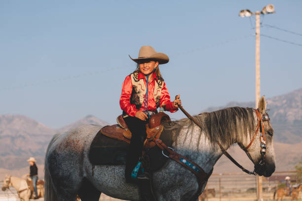 istock preparing to ride in the rodeo 833628814