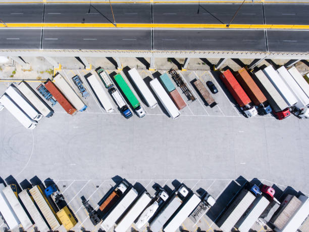 istock Aerial view of trucks and trailers 833676814