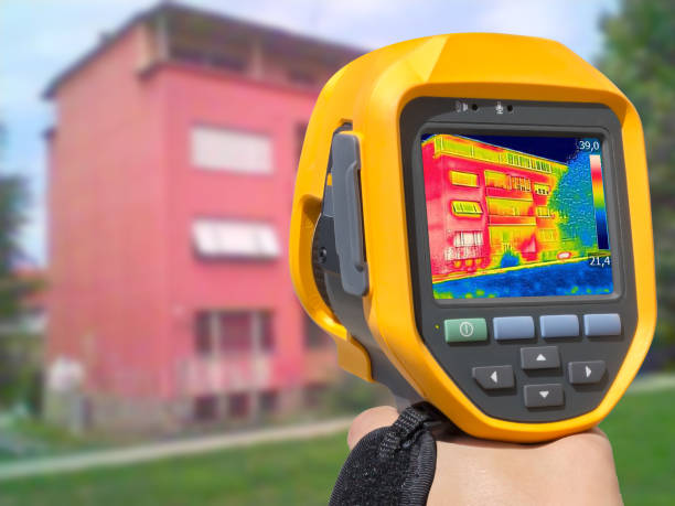 istock Recording With Infrared Thermal Camera 833738978