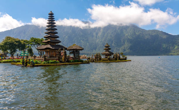 istock Ulun Danu Bratan Temple in Bali, Indonesia 833744272
