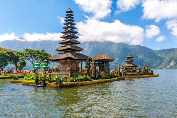 istock Ulun Danu Bratan Temple in Bali, Indonesia 833744310