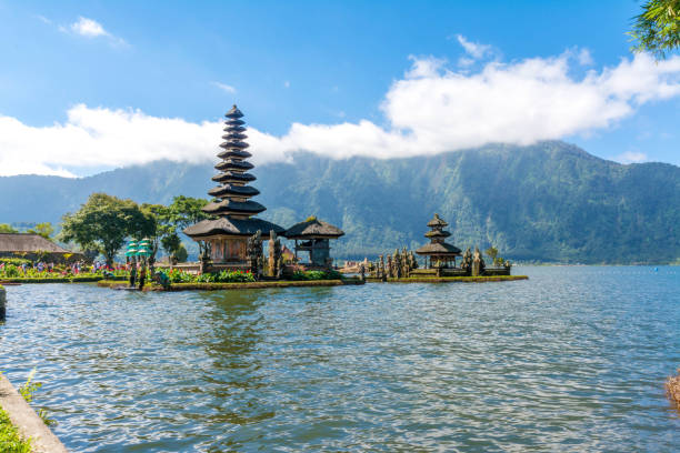 istock Ulun Danu Bratan Temple in Bali, Indonesia 833744624