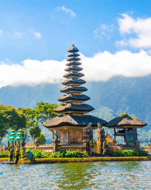 istock Ulun Danu Bratan Temple in Bali, Indonesia 833744672