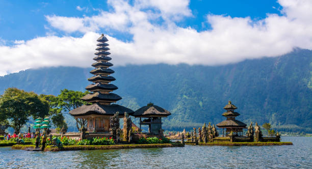 istock Ulun Danu Bratan Temple in Bali, Indonesia 833744684