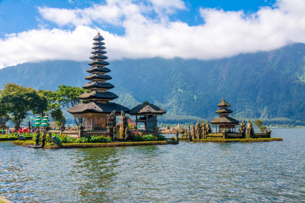 istock Ulun Danu Bratan Temple in Bali, Indonesia 833744722