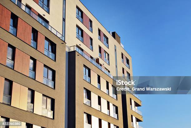 Modernes Luxus Wohnhaus Stockfoto und mehr Bilder von Architektur - Architektur, Außenaufnahme von Gebäuden, Balkon