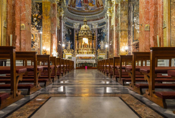 istock Church interior - Rome, Italy 833760390