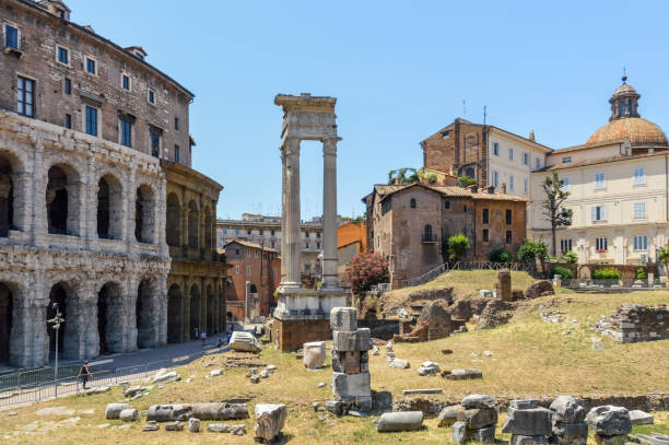 istock Ancient Roman Ruins - Rome, Italy 833761634
