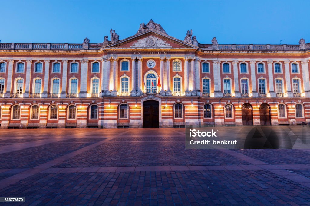 Capitole de Toulouse - Foto de stock de Ayuntamiento libre de derechos
