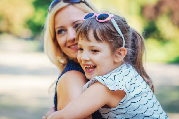 istock Single mother with her six year old daughter 833789214