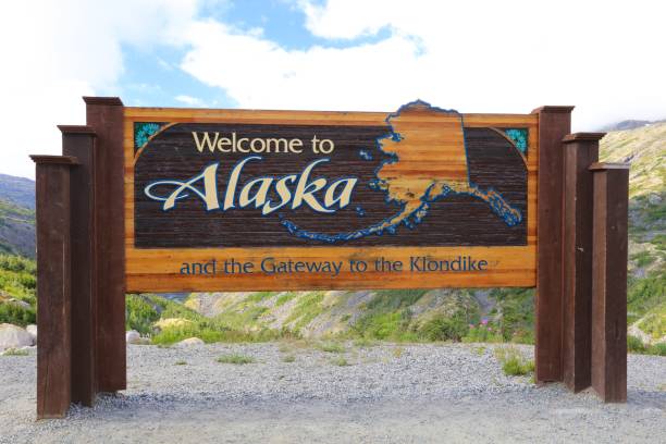 istock Alaska Welcome highway road sign 833967488