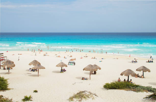 istock Beautiful beach in Cancun, Hotel Area. 834420244
