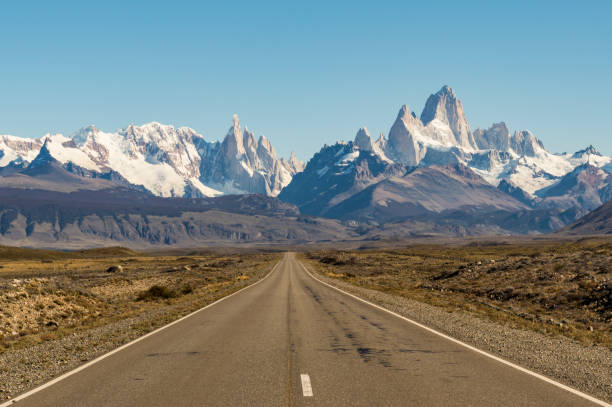 ruta 40 - patagonia el calafate horizontal argentina fotografías e imágenes de stock