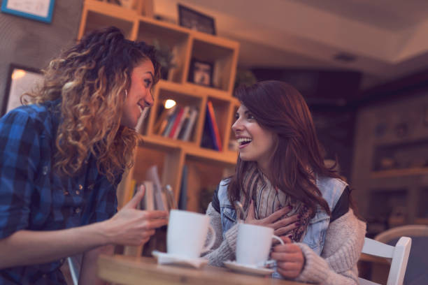 istock Girls in a coffee shop 834617378