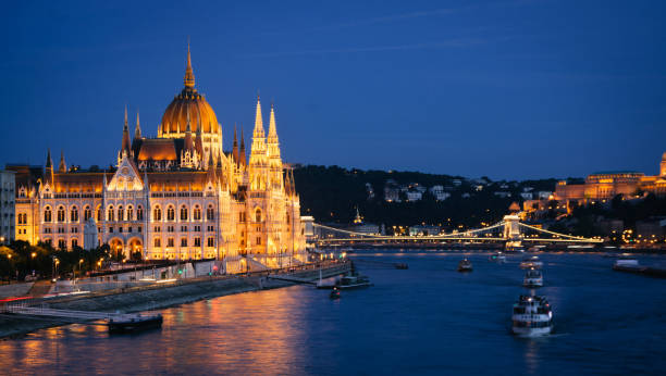 istock Parliament Building in Budapest, night view 834712748