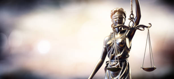Statue Of Lady Justice Statue of Lady Justice with Weight Scale lady justice stock pictures, royalty-free photos & images