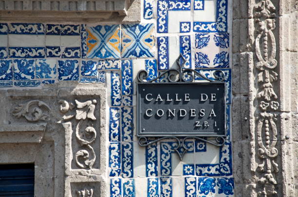 istock Casa de los Azulejos in Mexico City 834740862