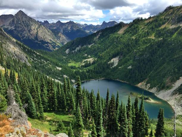 istock Northern Cascades, Washington 834839424