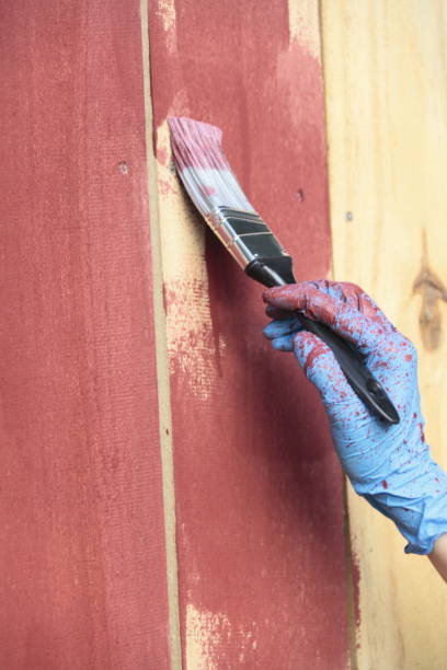 istock Painting a fence. 834850554