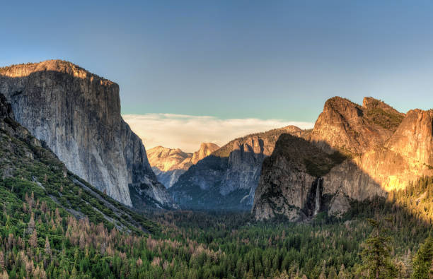 istock Yosemite National Park Valley from Tunnel View 834864786